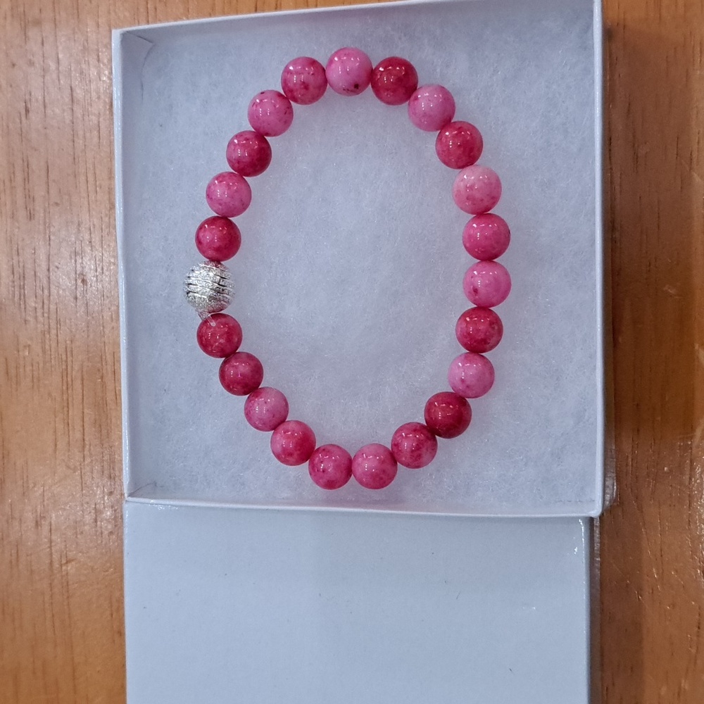 Red & Pink Jade Stone Bracelet - Picture 5 of 5